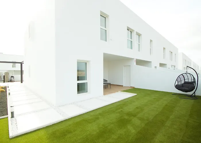 Casa Kelia - By Az Vila *